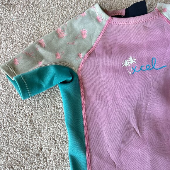 Xcel Kids Spring Wetsuit Size 4 Pink and Blue Palm Tree - Picture 3 of 4